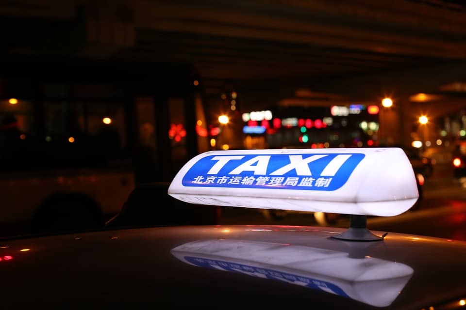 taxi-1000619_960_720